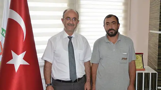 Çöpte bulduğu 48 bin 900 lirayı sahibine teslim etti
