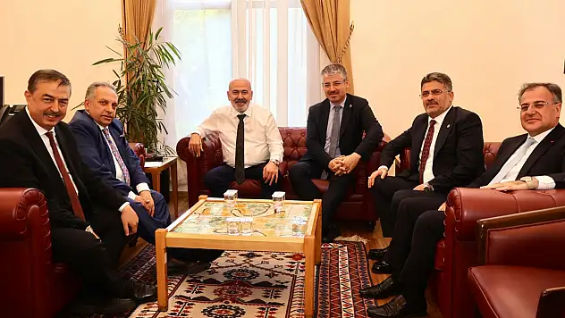 Çopuroğlu ve Başkanlar'dan Sağlam ziyaret! Bu kez neyin peşindeler?