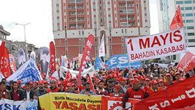 COŞKULU 1 MAYIS