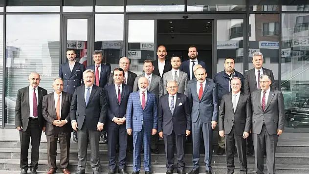 Cumhur ittifakında düşündüren tablo! MHP'liler istifa ediyor, AK Partililer ziyaret ediyor…