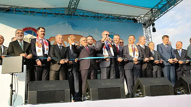 Cumhurbaşkanı Erdoğan: '1 katrilyon 798 trilyon lira olan 139 projenin açılışını yapıyoruz'
