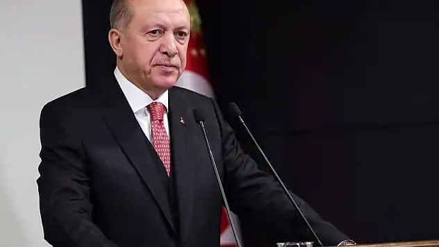 Cumhurbaşkanı Erdoğan 7 maaşını bağışladı! Peki ne kadar bağış yaptı? 