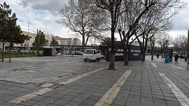 Cumhuriyet Meydanı baştan sona değişiyor! Bir yıkım kararı daha
