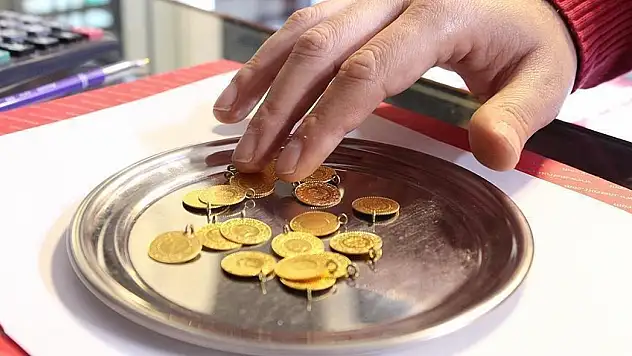 Dalgalanmalar devam ediyor: Çeyrek, gram fiyatları ne kadar?