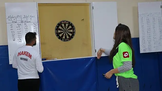 Dart'lar Okullar Arası İl Birinciliği İçin Atılıyor
