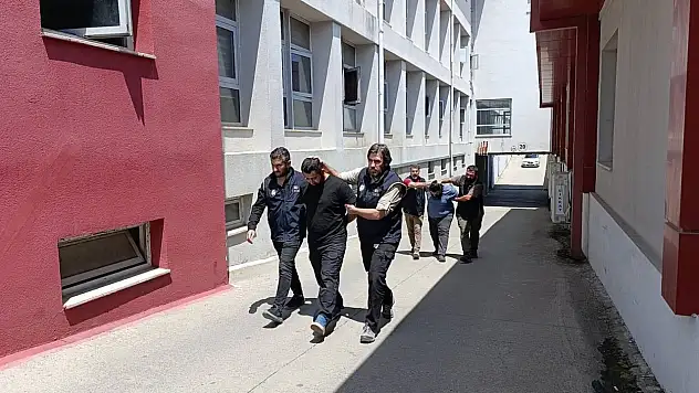 DEAŞ'a 3 milyon TL aktaran şahıslar yakalandı