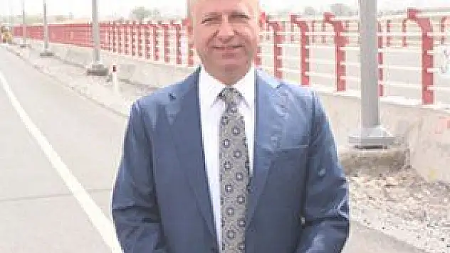 DEDEKTİF BAŞKAN!
