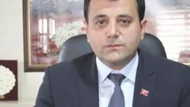 &quotDEMOKRASİ ADINA KİMSENİN ÜLKEMİZE VE MİLLETİMİZE KÜFRETME HAKKI YOKTUR&quot