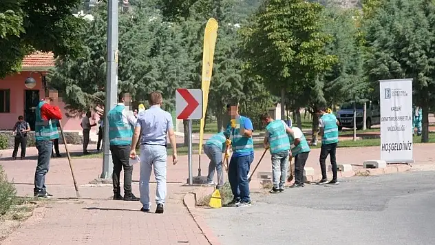 Denetimli Serbestlik Temiz Çevre Projesi'nde yeşil alanlar temizleniyor