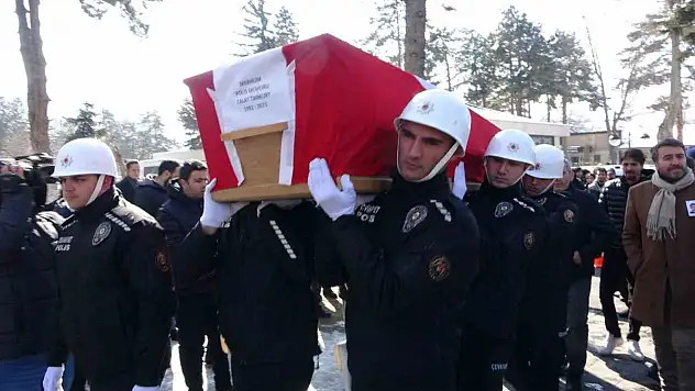 Polis memuru ve eşi Kayseri'de toprağa verildi