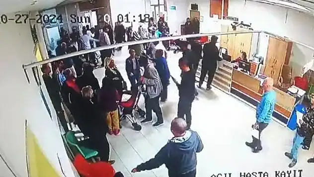 Kozan'da deprem anları kameraya yansıdı!