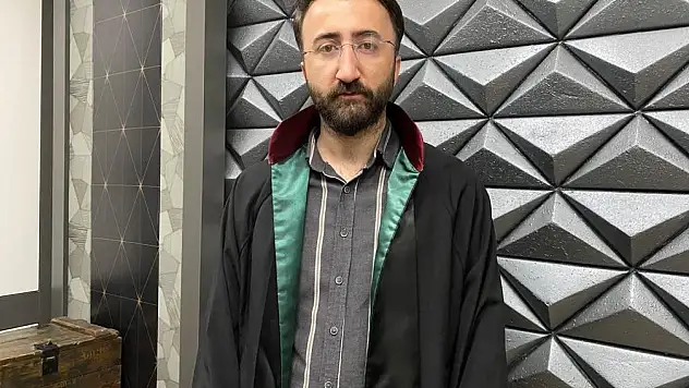 Mesleğini Kayseri'de sürdürüyor