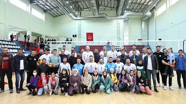 Develi Belediyespor çıkışta