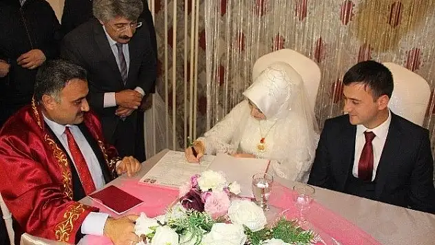 Develi'de 551 çift evliliğe 'evet' dedi