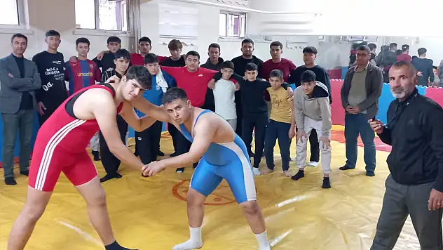 Develi'de güreşin güneşi yeniden doğuyor