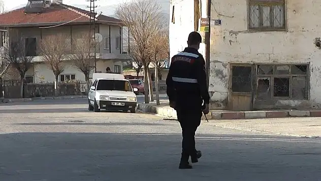 Develi'de jandarma ekipleri denetimlerine aralıksız devam ediyor