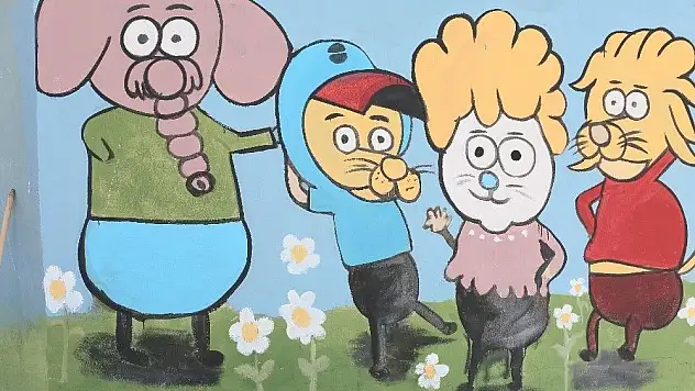 Develi'de parklar grafiti ile güzelleşiyor