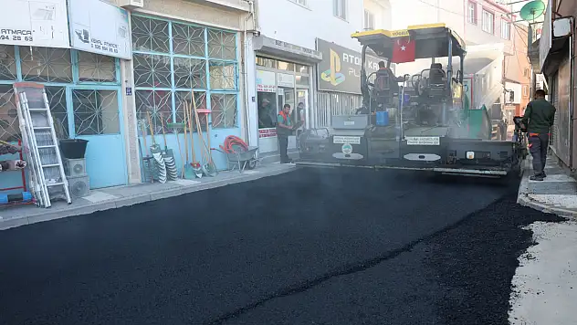 Develi'de yollar yenileniyor