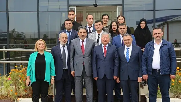 Develi ilçe protokolü öğrencilerle buluştu
