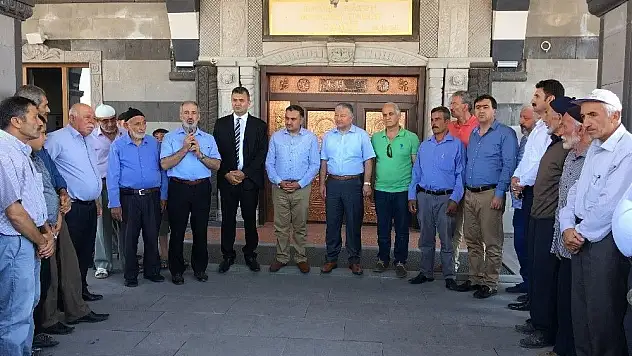 Develi Protokolü Cuma namazını Sindelhöyük mahallesinde kıldı