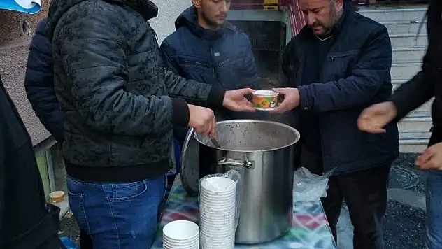 Develi Ülkü Ocakları Şehitler İçin Çorba İkramında Bulundu