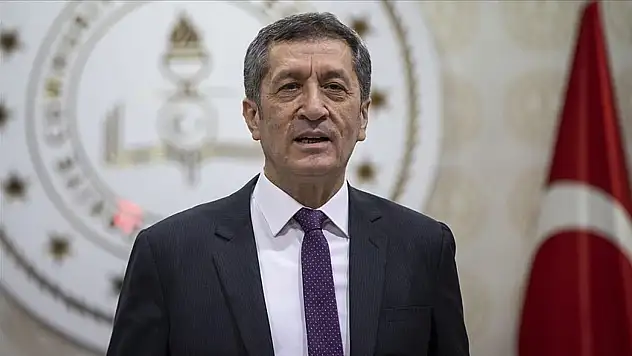 Develililer eski bakanı bekliyor! İlçede hareketlilik başladı