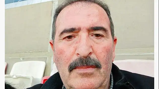 Devrilen iş makinesinin altında kalan operatör hayatını kaybetti