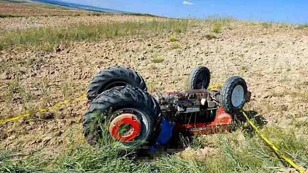 Kozaklı'da devrilen traktör can aldı