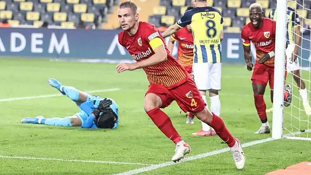 Dimitrios Kolovetsios ilk golünü attı