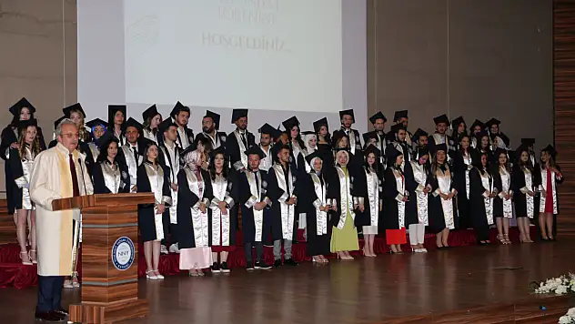 'Diplomaların ömrü kısalıyor'