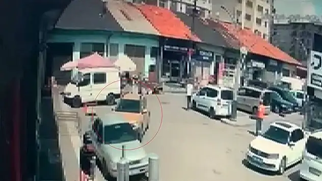 Otomobil kontrolden çıktı 6 araca çarptı