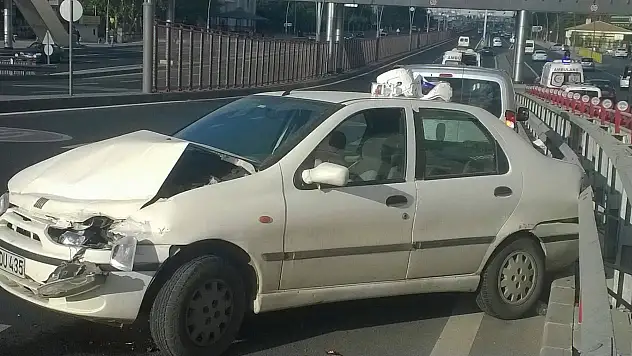 Bariyerlere çarparak durabildi