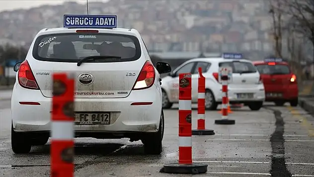 Direksiyon hayali cep yakıyor! Kayseri'de ehliyet ücretleri belli oldu