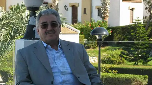 Doç. Dr. Has, hayatını kaybetti.