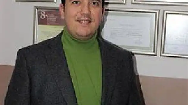 DOÇ. DR. ÖNER: İDRAR KAÇIRMA YAŞAM KALİTESİNİ ETKİLİYOR