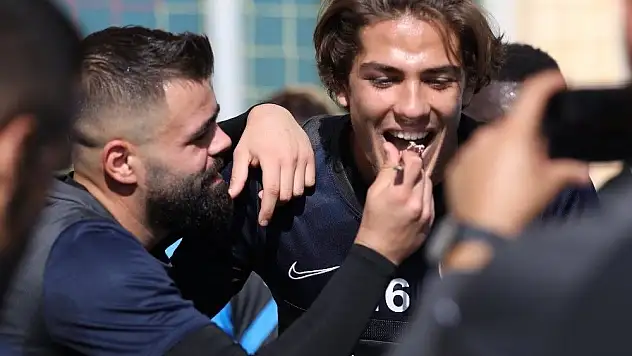 Doğan Alemdar'ın doğum günü kutlandı