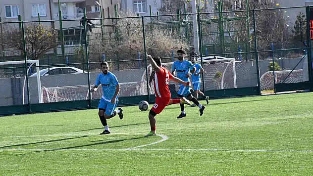 Döğergücü FK: 5 - Özvatanspor: 1