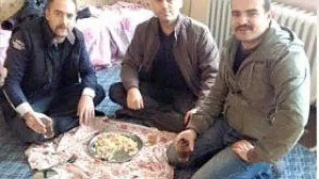 DOĞU TÜRKİSTAN'DAN GELEN SOYDAŞLARIMIZA YARDIM ELİ