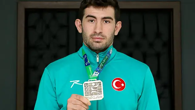 Dünya Şampiyonu Kayseri'de ortaya çıktı