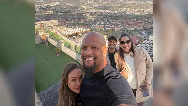 Dünyaca ünlü futbolcu Kayseri merkeze 80 km uzaklıkta görüldü!
