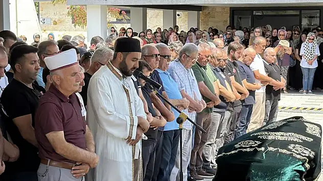 Düzce'de sevilen doktora son görev Kayseri'den geldi