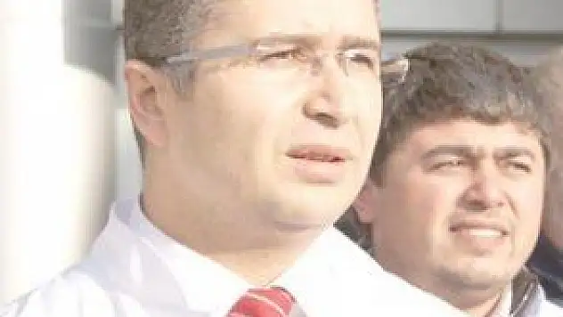 ECZACI İSYANI: '1 GECEDE YÖNETMELİK ÇIKARIYORLAR'