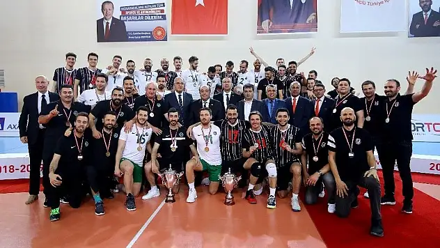Efeler Ligine yükselen takımlar belli oldu
