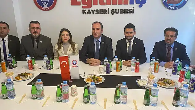 Eğitim İş Genel Başkanı Özbay'dan Kayseri'de sert çıkış!