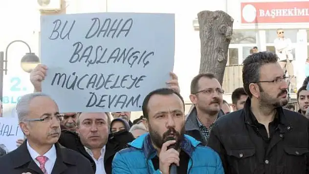'Eğitim ve Araştırma Hastanesi'nde hasta yakınları hemşireyi darp etti'