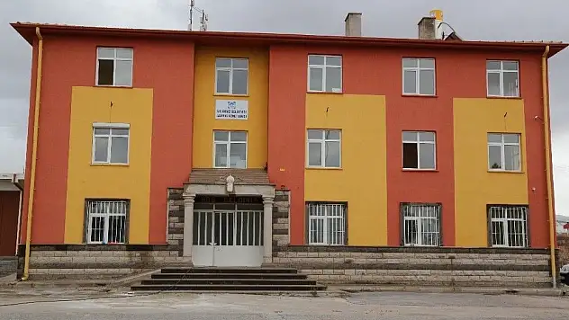 Eğitime Melikgazi Desteği