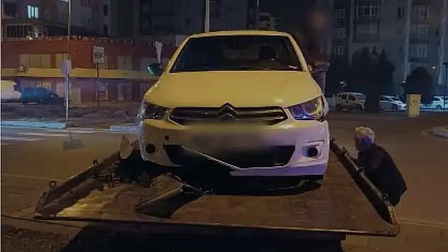 Ehliyetsiz ve alkollü sürücü polisten kaçamadı