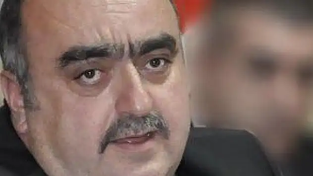 EKE ELİTAŞ'A YÜKLENDİ