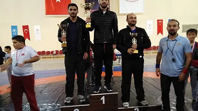 29 Ekim Cumhuriyet Kupası Güreş İl Birinciliği tamamlandı