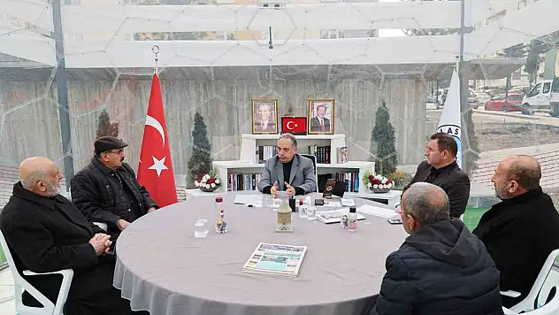Talas'ta şeffaf oda buluşması